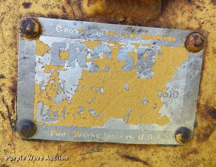 image for item NX9782 1968 Caterpillar D4D  pipelayer