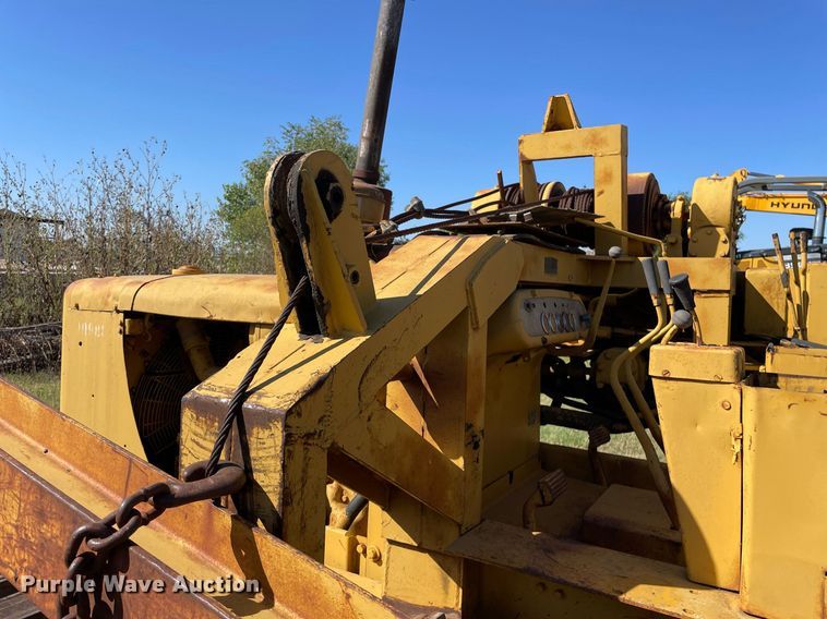 image for item NX9782 1968 Caterpillar D4D  pipelayer