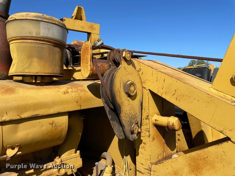 image for item NX9782 1968 Caterpillar D4D  pipelayer