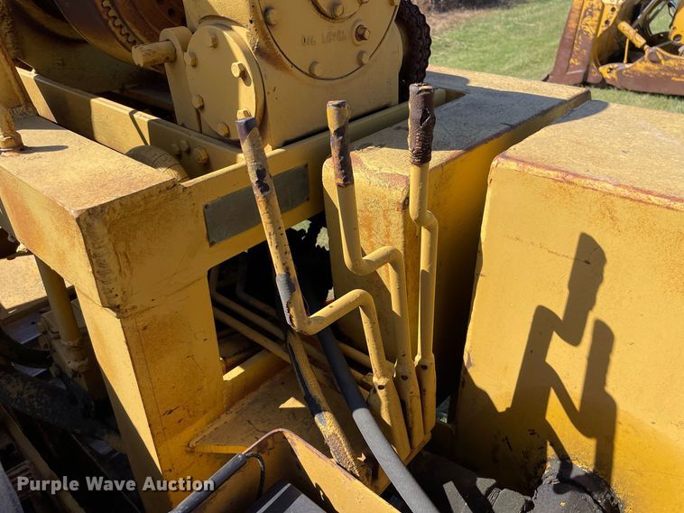 image for item NX9782 1968 Caterpillar D4D  pipelayer