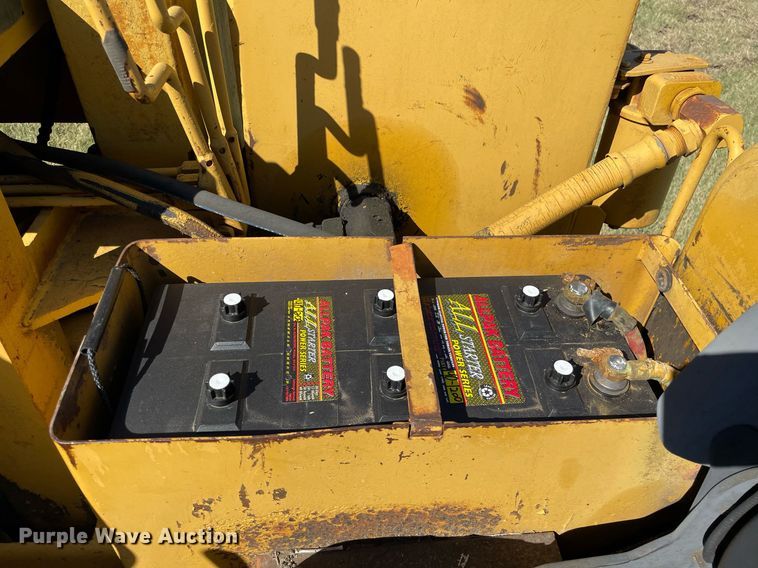 image for item NX9782 1968 Caterpillar D4D  pipelayer