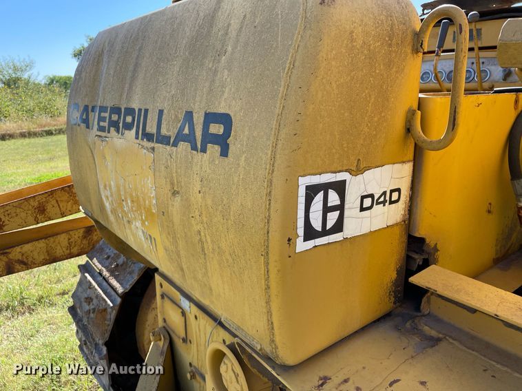 image for item NX9782 1968 Caterpillar D4D  pipelayer