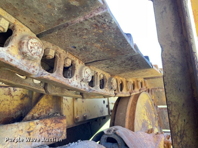 image for item NX9782 1968 Caterpillar D4D  pipelayer