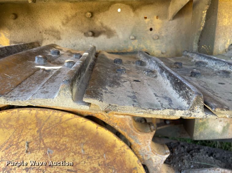 image for item NX9782 1968 Caterpillar D4D  pipelayer