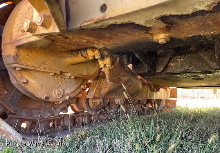 image for item NX9782 1968 Caterpillar D4D  pipelayer