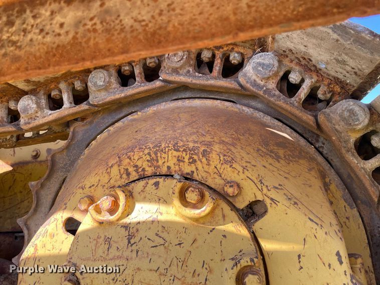 image for item NX9782 1968 Caterpillar D4D  pipelayer