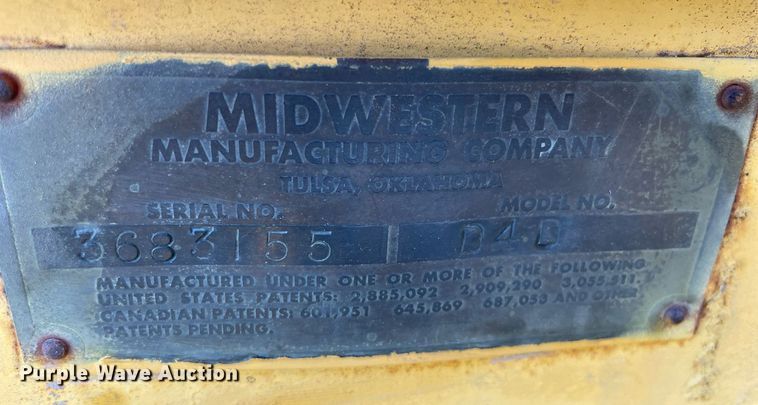 image for item NX9782 1968 Caterpillar D4D  pipelayer