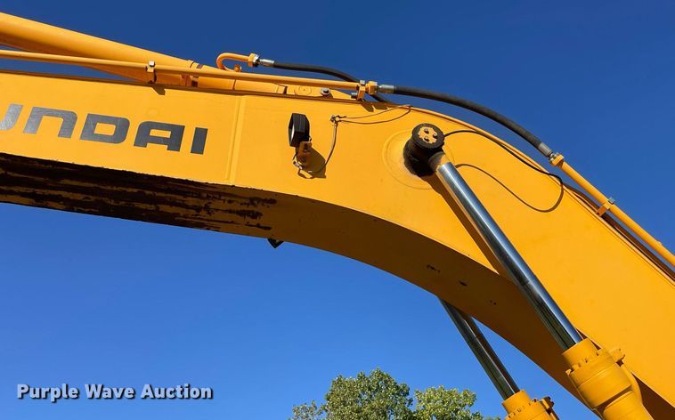 image for item NX9783 2002 Hyundai Robex 290LC-7  excavator