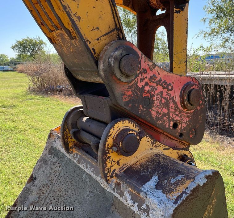 image for item NX9783 2002 Hyundai Robex 290LC-7  excavator