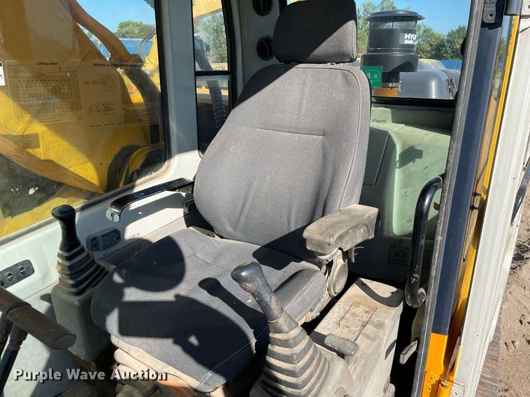 image for item NX9783 2002 Hyundai Robex 290LC-7  excavator