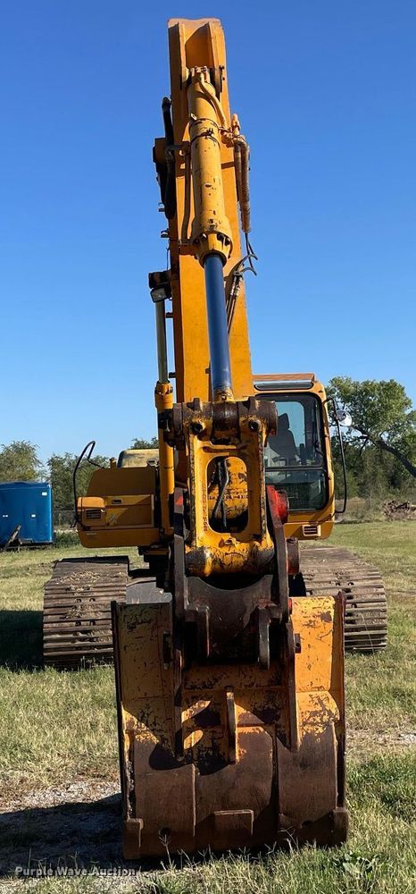 image for item NX9784 2001 Hyundai Robex 290LC-3  excavator