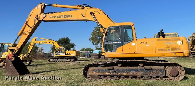 image for item NX9784 2001 Hyundai Robex 290LC-3  excavator
