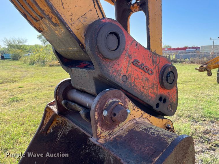 image for item NX9784 2001 Hyundai Robex 290LC-3  excavator