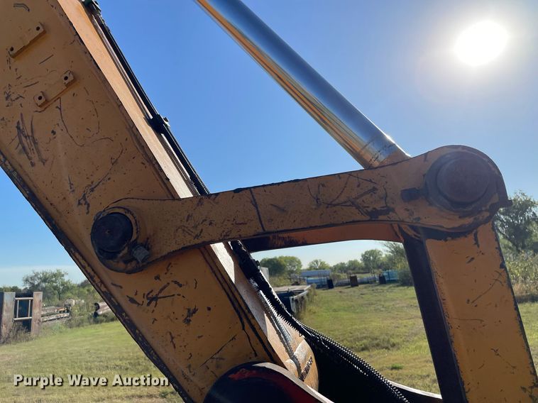 image for item NX9784 2001 Hyundai Robex 290LC-3  excavator