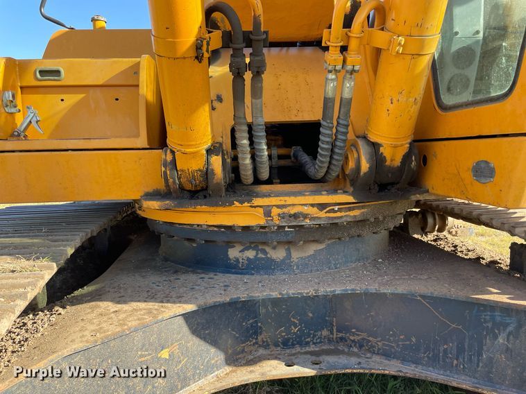 image for item NX9784 2001 Hyundai Robex 290LC-3  excavator