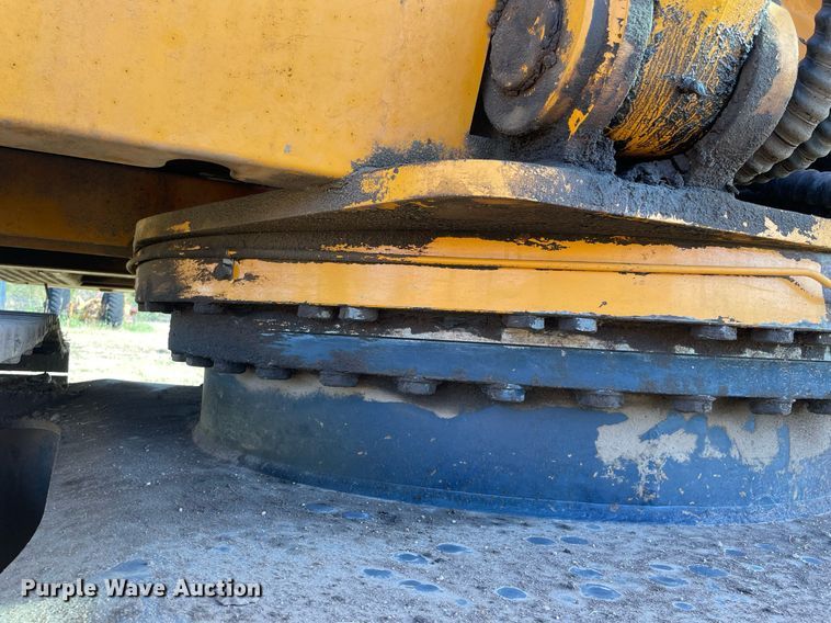 image for item NX9784 2001 Hyundai Robex 290LC-3  excavator