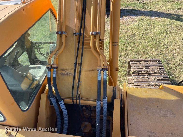 image for item NX9784 2001 Hyundai Robex 290LC-3  excavator