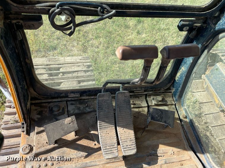 image for item NX9784 2001 Hyundai Robex 290LC-3  excavator