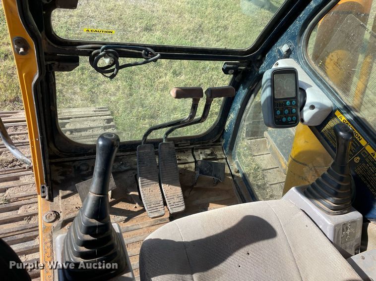 image for item NX9784 2001 Hyundai Robex 290LC-3  excavator