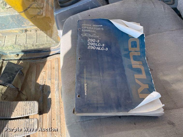 image for item NX9784 2001 Hyundai Robex 290LC-3  excavator