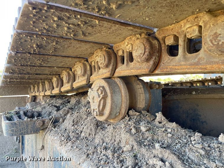 image for item NX9784 2001 Hyundai Robex 290LC-3  excavator