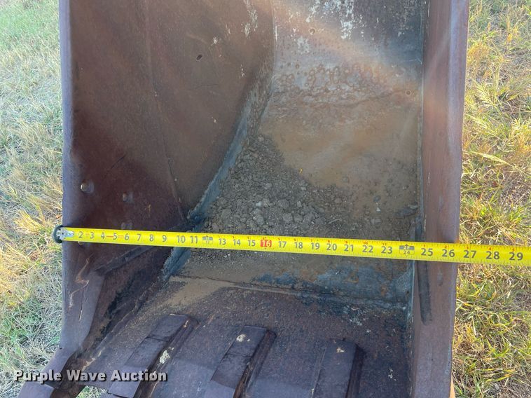 image for item NX9789 Excavator bucket