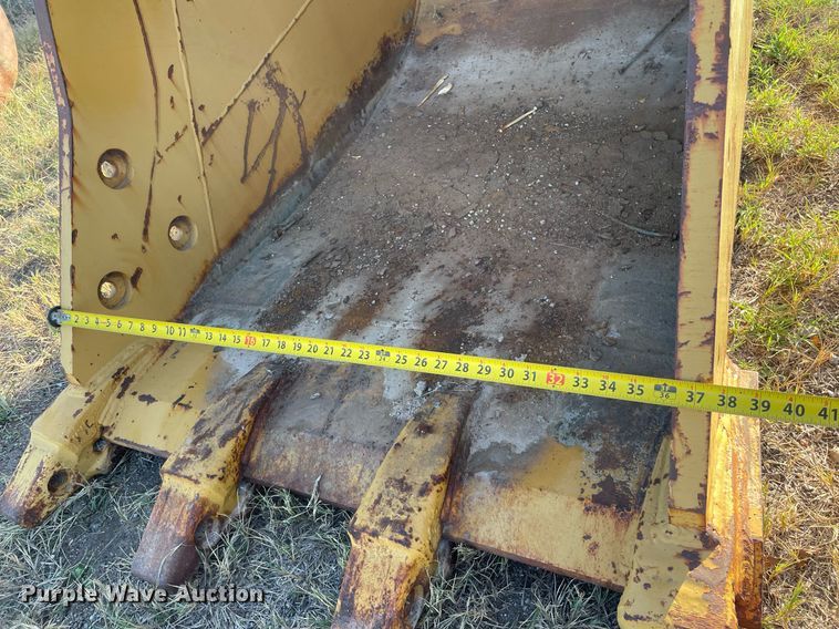 image for item NX9790 Excavator bucket