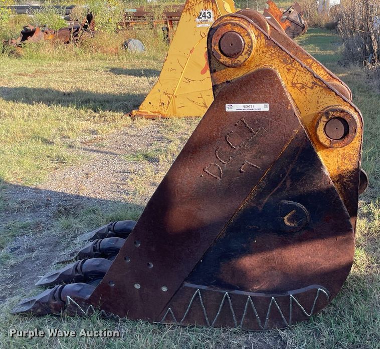 image for item NX9791 Excavator bucket
