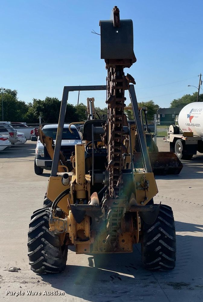 image for item NY9910 1999 Case 560  trencher