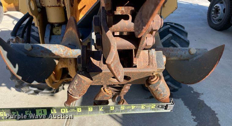 image for item NY9910 1999 Case 560  trencher