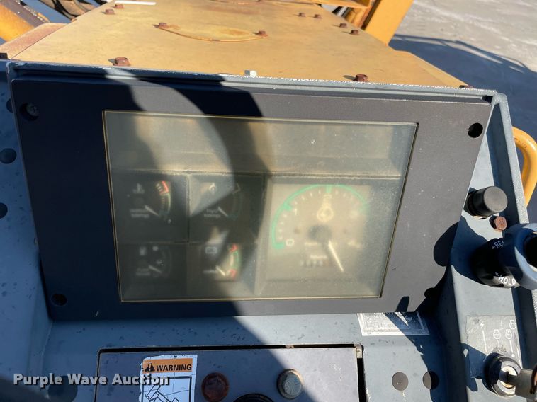 image for item NY9910 1999 Case 560  trencher