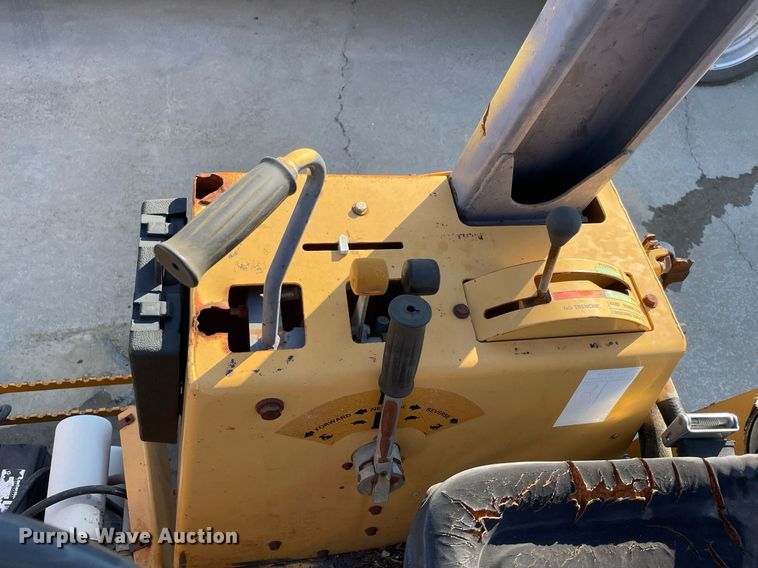 image for item NY9910 1999 Case 560  trencher