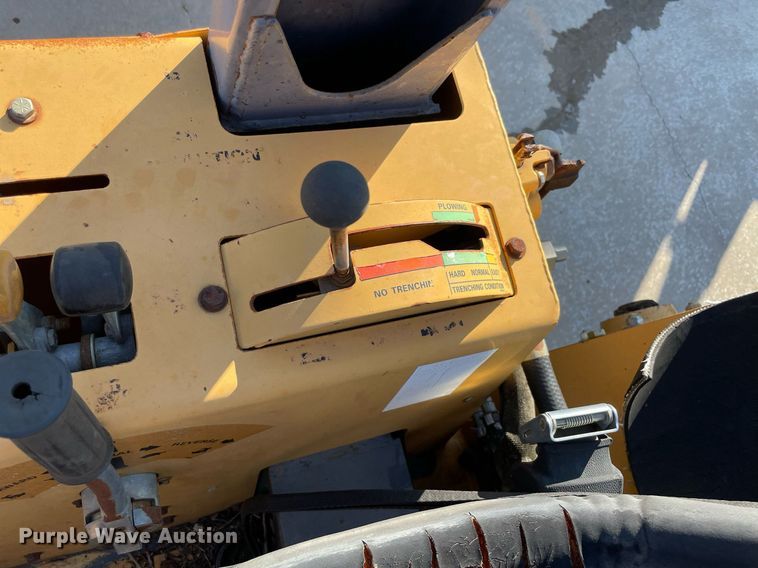 image for item NY9910 1999 Case 560  trencher