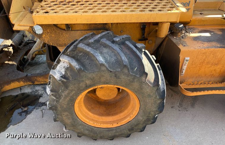 image for item NY9910 1999 Case 560  trencher