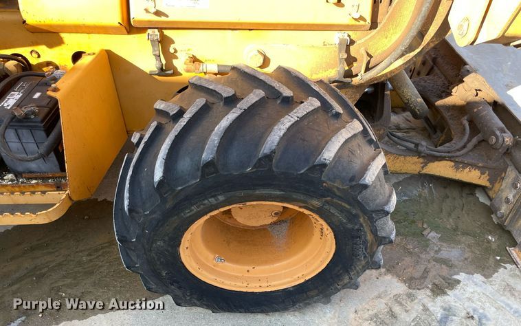 image for item NY9910 1999 Case 560  trencher