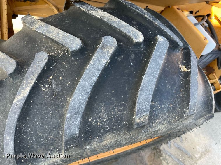 image for item NY9910 1999 Case 560  trencher