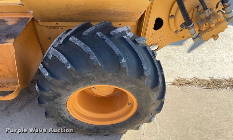 image for item NY9910 1999 Case 560  trencher