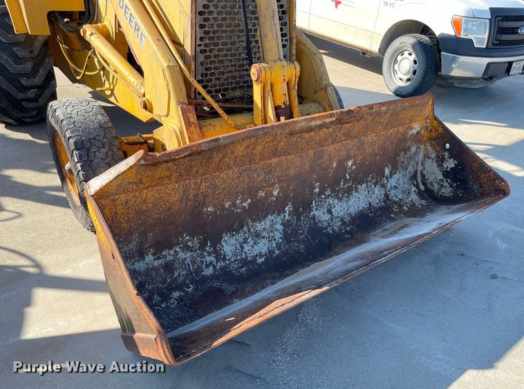 image for item NY9914 1988 John Deere 410C  backhoe