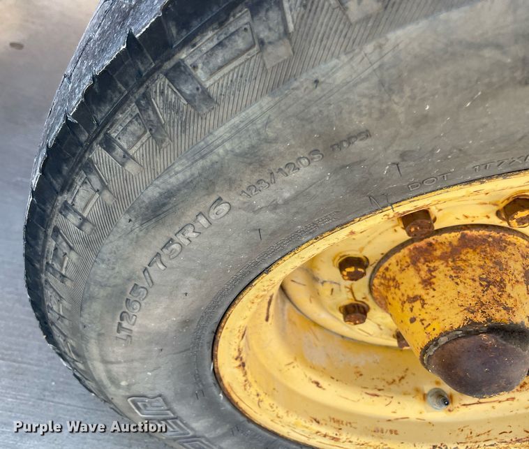 image for item NY9914 1988 John Deere 410C  backhoe