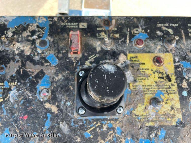 image for item NY9924 2000 Genie S-60  boom lift