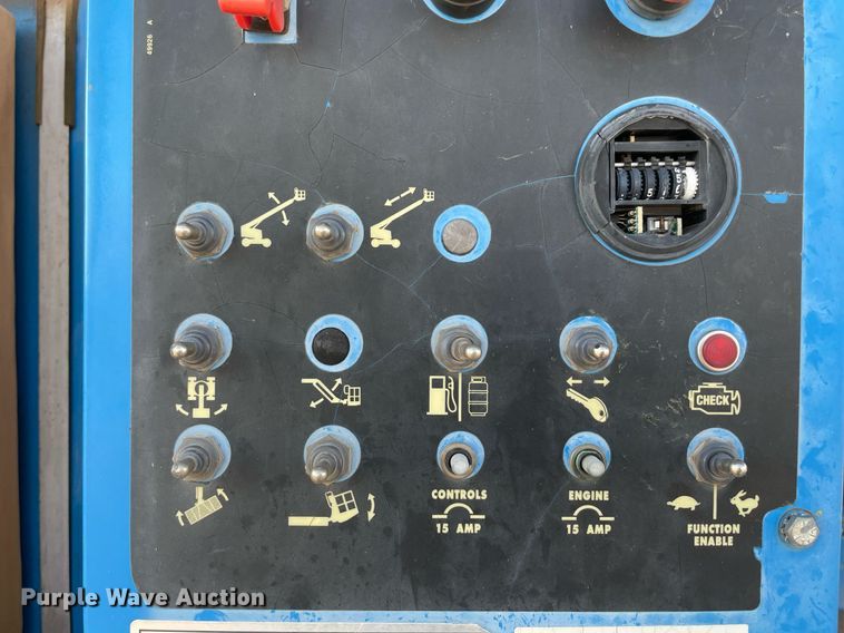 image for item NY9924 2000 Genie S-60  boom lift