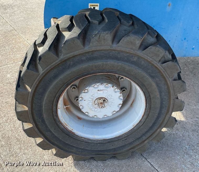 image for item NY9924 2000 Genie S-60  boom lift