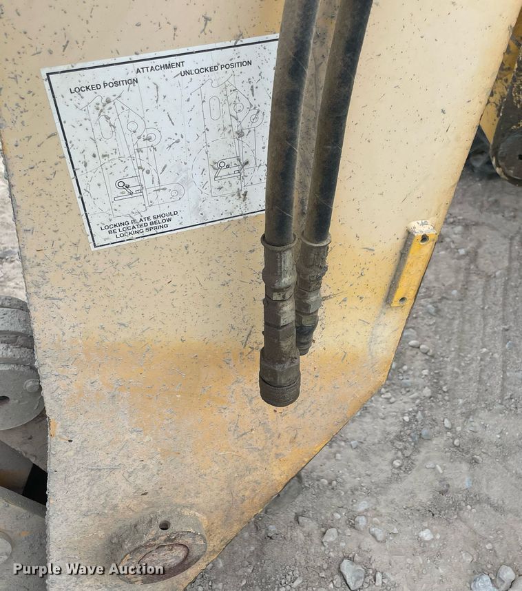 image for item NY9930 2008 Gehl DL11L55  telehandler