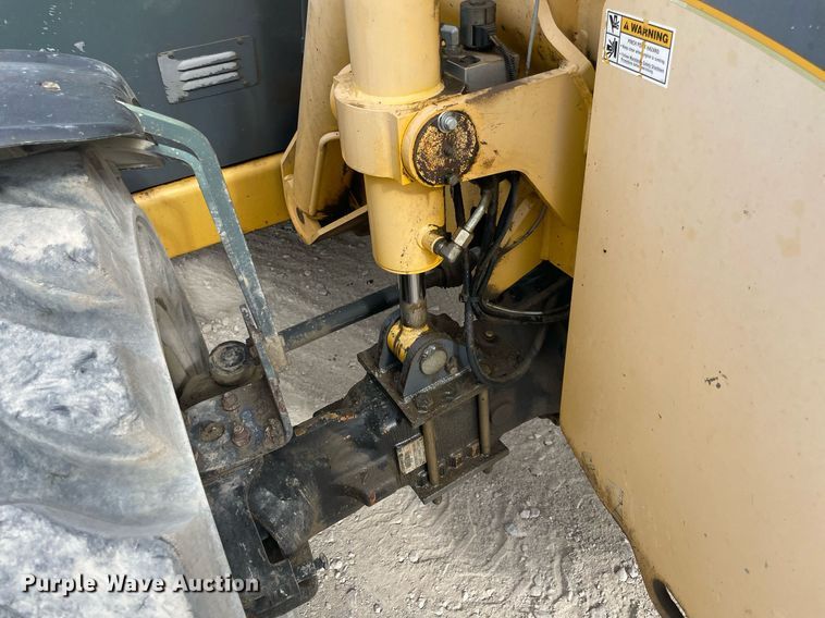 image for item NY9930 2008 Gehl DL11L55  telehandler