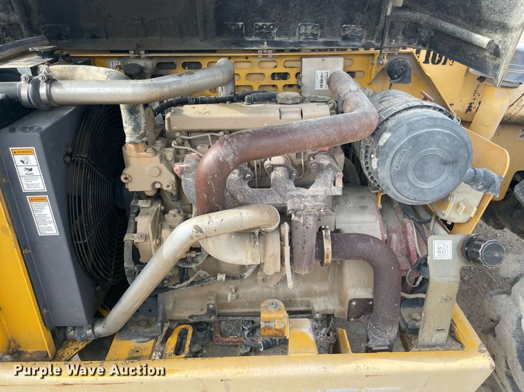 image for item NY9930 2008 Gehl DL11L55  telehandler