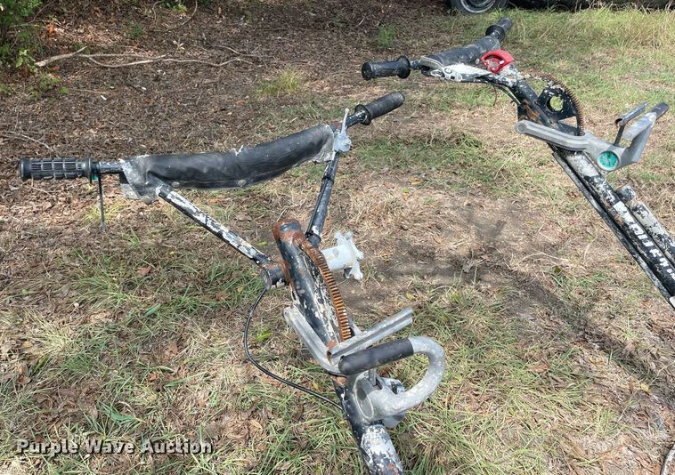 image for item NY9931 (5) power trowels