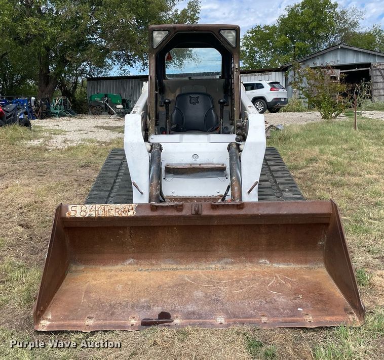 image for item NY9932 2007 Bobcat T250  tracked skid steer loader