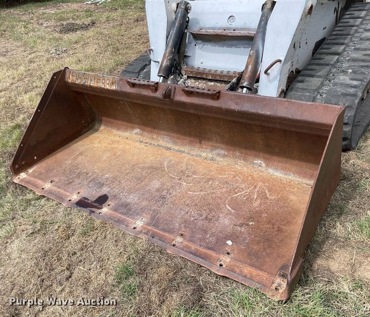 image for item NY9932 2007 Bobcat T250  tracked skid steer loader
