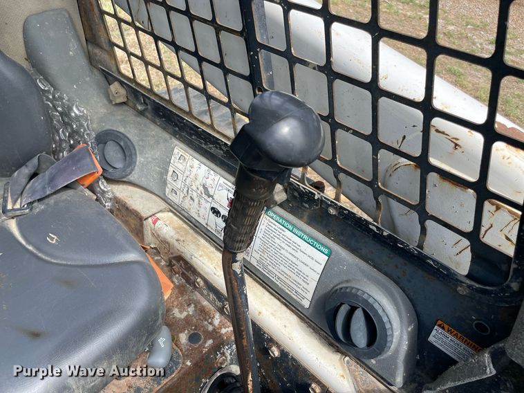 image for item NY9932 2007 Bobcat T250  tracked skid steer loader