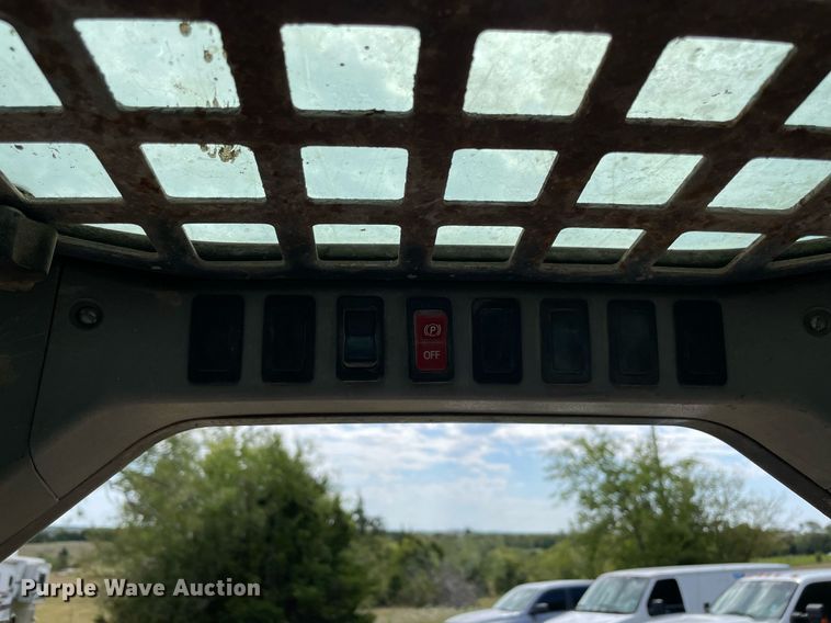 image for item NY9932 2007 Bobcat T250  tracked skid steer loader